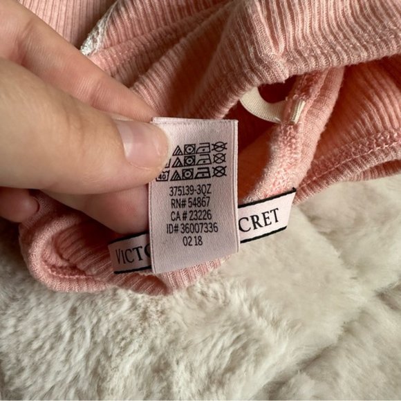 Victoria's Secret | Pink & Cream Ribbed Sleep Bralette | Size Medium - Picture 10 of 12
